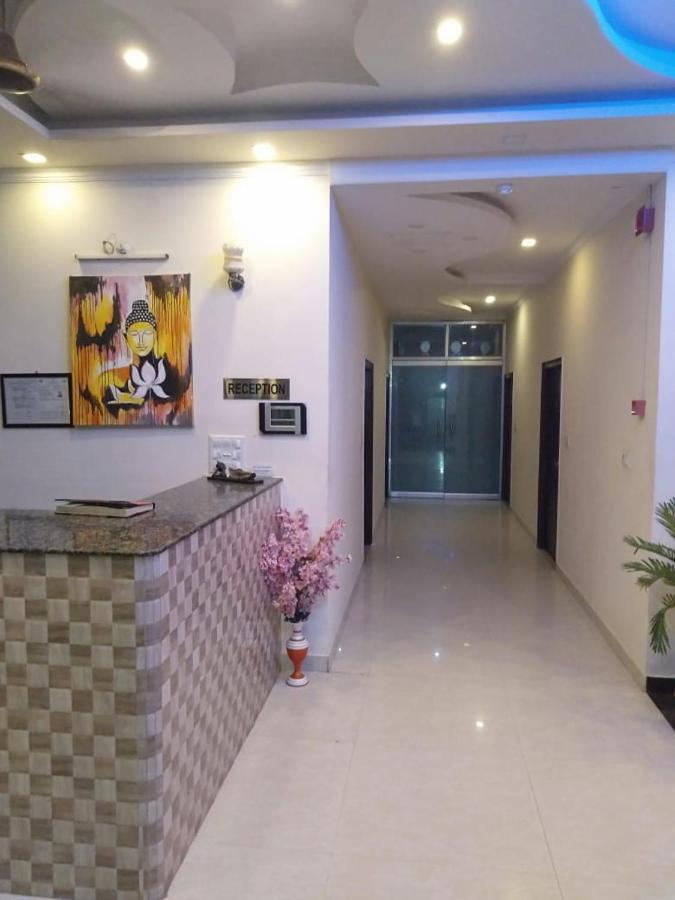 Hotel The Ideal Kushinagar Exterior foto
